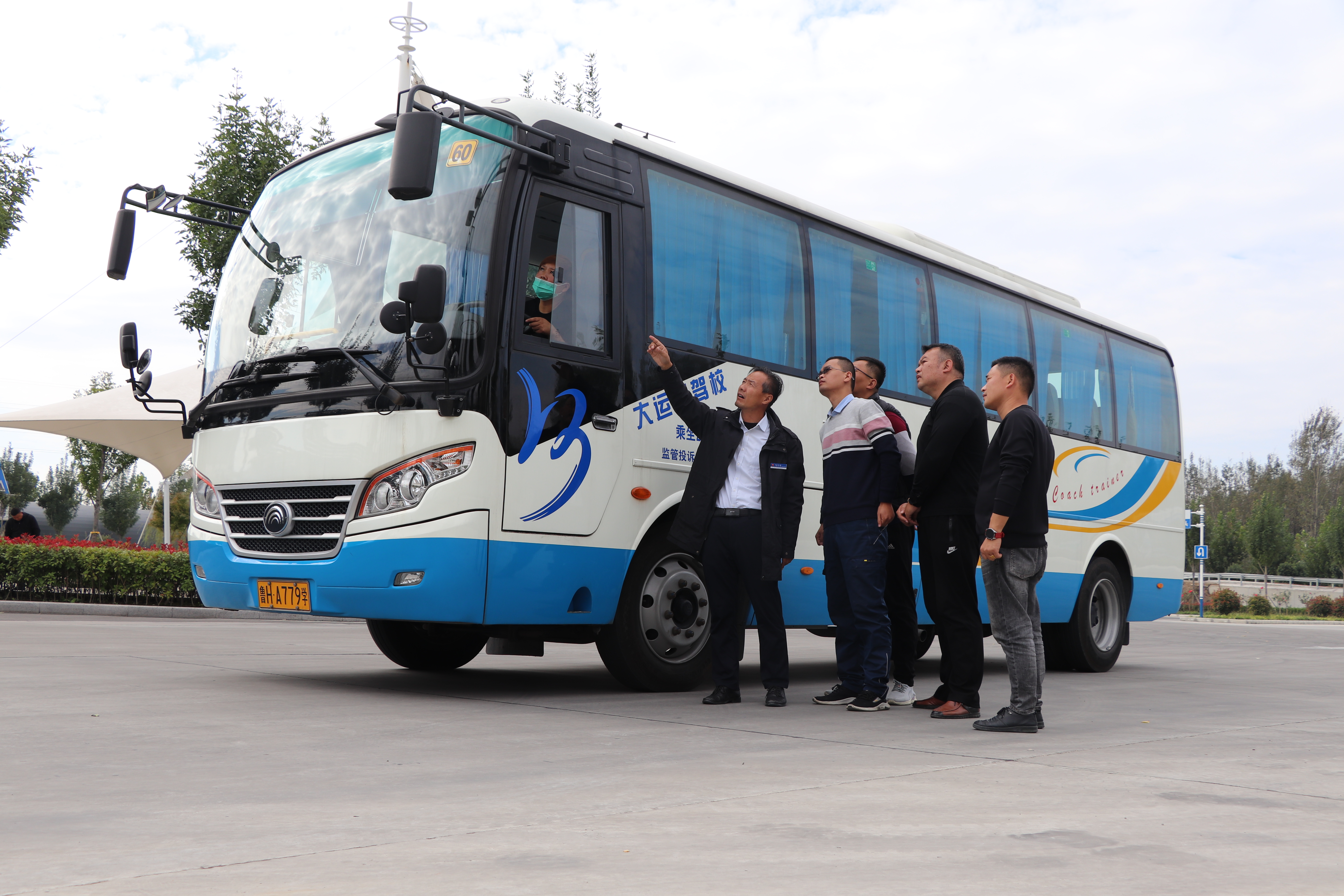 【濟寧大運河駕?！俊半p十一”學(xué)車鉅惠，大車直降千元！(圖5)