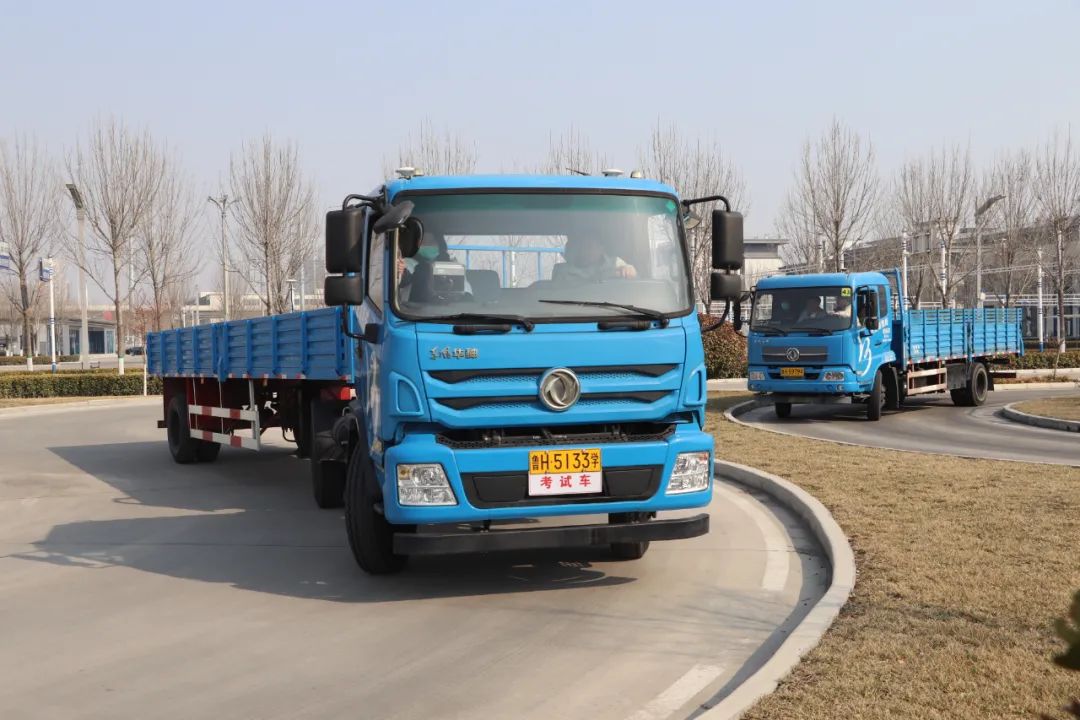 【濟寧大運河駕校】大車班型全新升級，設(shè)備車模擬考試訓(xùn)練！(圖3)