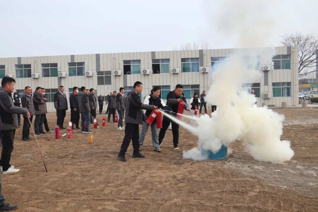 【濟(jì)寧大運(yùn)河駕校】2024春季消防安全演練活動(dòng)順利開展！(圖2)