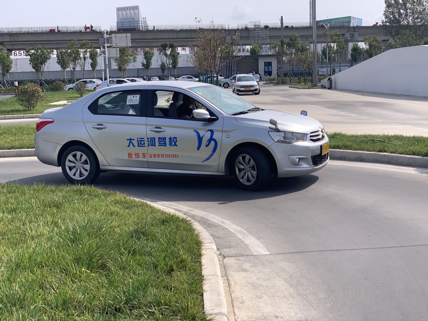 【濟寧大運河駕?！肯灿p節(jié)鉅“惠”全城，學車直降千元！(圖3)